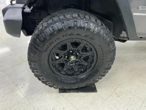 Gray 2014 Jeep Wrangler Sport