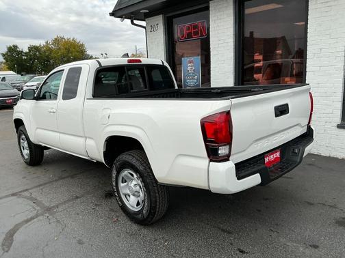 2021 Toyota Tacoma SR