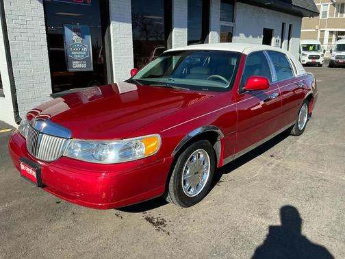 1998 Lincoln Town Car Signature