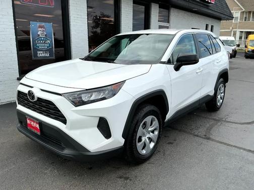 2022 Toyota RAV4 LE