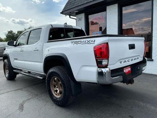 Super White 2016 Toyota Tacoma TRD Off Road