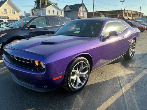2016 Dodge Challenger SXT