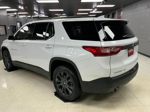 Summit White 2020 Chevrolet Traverse RS