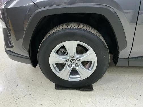 2019 Toyota RAV4 Hybrid LE