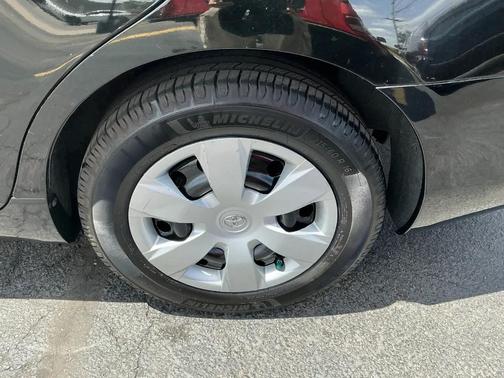 Black 2009 Toyota Camry LE
