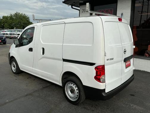 Fresh Powder 2017 Nissan NV200 S