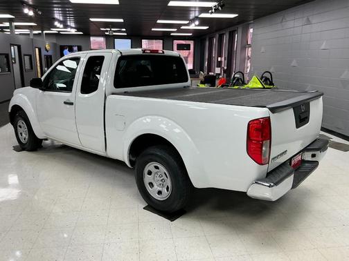 2016 Nissan Frontier S