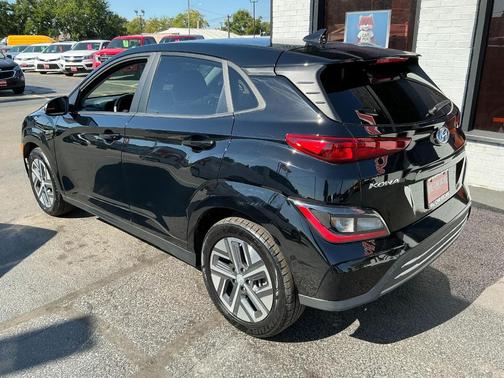 2023 Hyundai KONA EV SE