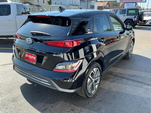 2023 Hyundai KONA EV SE