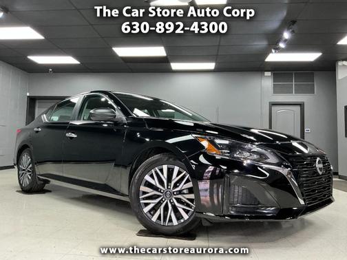 2025 Nissan Altima SV FWD