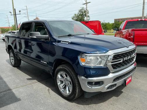Patriot Blue Pearlcoat 2022 RAM 1500 Big Horn/Lone Star