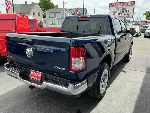 Patriot Blue Pearlcoat 2022 RAM 1500 Big Horn/Lone Star