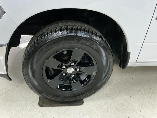 2021 RAM 1500 Classic SLT