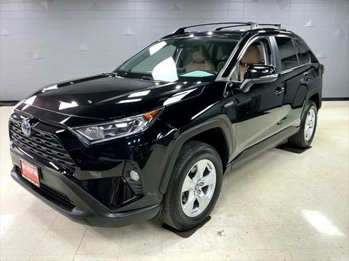 2020 Toyota RAV4 Hybrid XLE