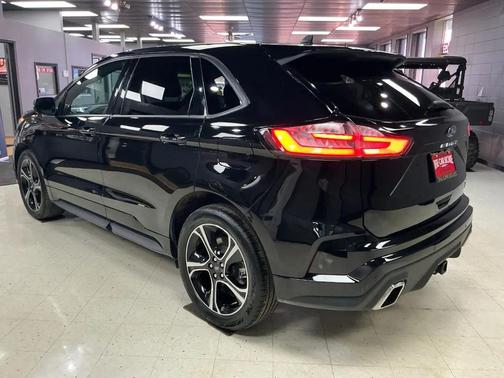 2023 Ford Edge ST