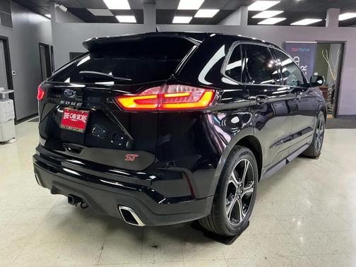 2023 Ford Edge ST