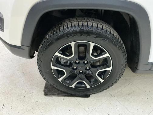 2020 Jeep Compass Trailhawk