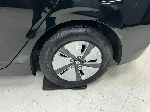 2021 Hyundai IONIQ Hybrid Blue