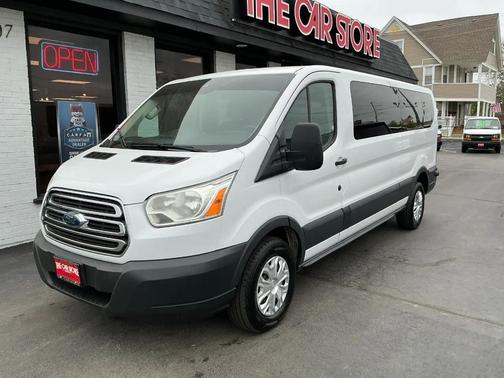 Oxford White 2015 Ford Transit-350 XLT