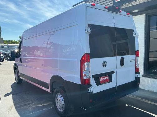 Bright White Clearcoat 2023 RAM ProMaster 2500 High Roof
