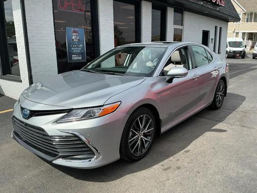 Predawn Gray Mica 2024 Toyota Camry Hybrid XLE