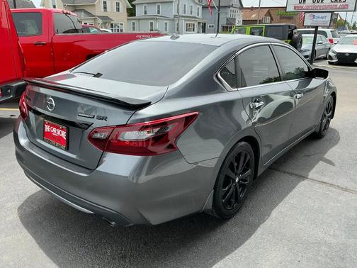 Gun Metallic 2018 Nissan Altima 2.5 SR