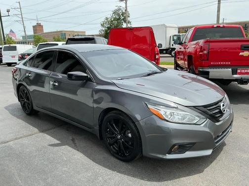 Gun Metallic 2018 Nissan Altima 2.5 SR