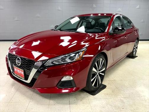 2022 Nissan Altima SR FWD