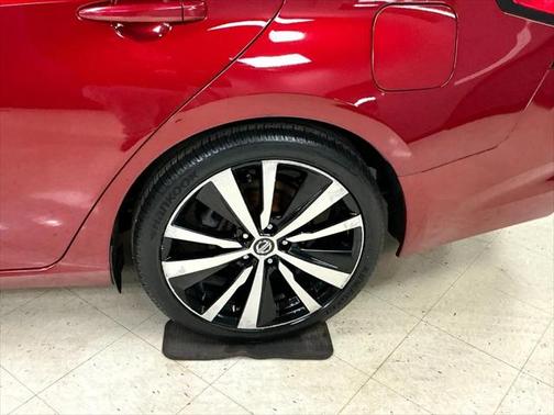 2022 Nissan Altima SR FWD