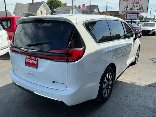 Bright White Clearcoat 2023 Chrysler Pacifica Hybrid Touring L