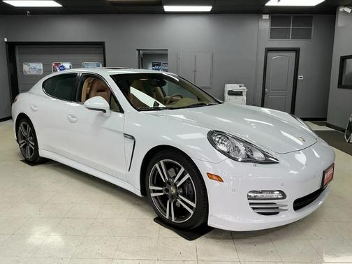 White 2013 Porsche Panamera 4