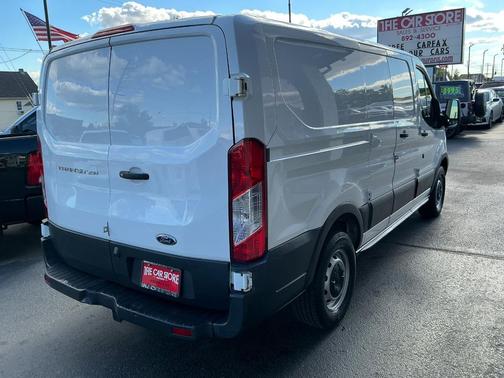2018 Ford Transit-250 Base