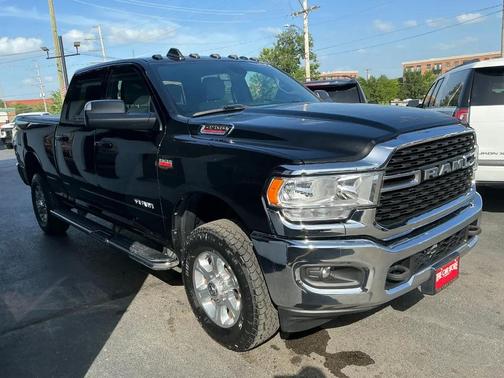 Black 2022 RAM 2500 Big Horn Crew Cab 4x4 6'4' Box