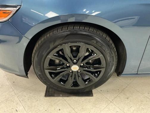 Lakeshore Blue Metallic 2025 Chevrolet Malibu FWD 1LT