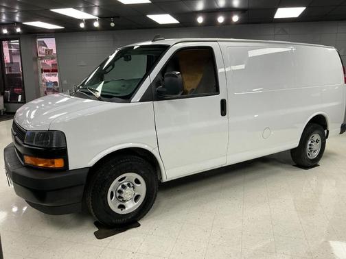 2021 Chevrolet Express 3500 RWD 3500 Regular Wheelbase WT