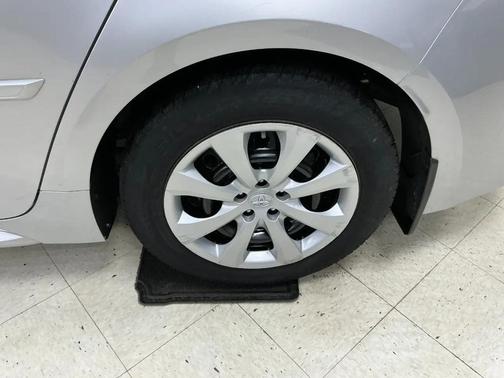 Classic Silver Metallic 2021 Toyota Corolla LE