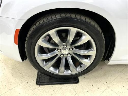 2018 Chrysler 300 Limited