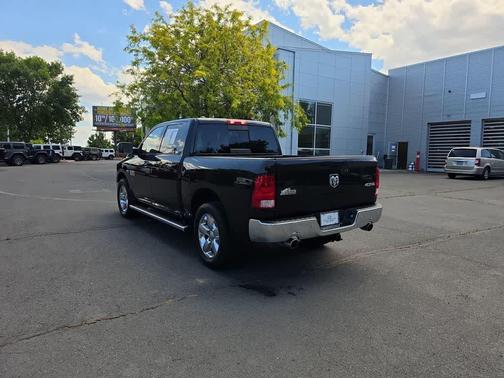 Brilliant Black Crystal Pearl 2017 RAM 1500 Big Horn