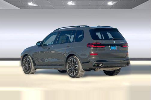 2026 BMW X7 M60i