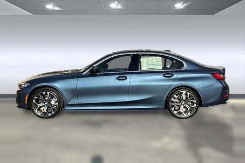 Arctic Race Blue Metallic 2026 BMW 330 330i