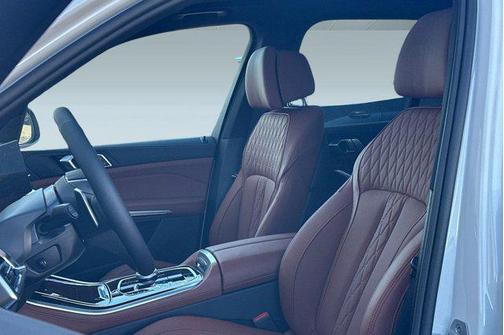 Alpine White 2026 BMW X5 xDrive40i