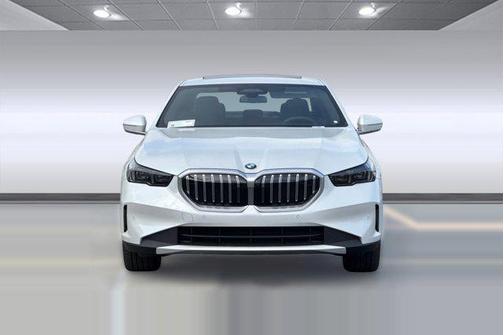 2026 BMW 530 i xDrive