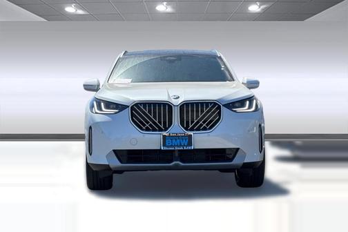 Mineral White Metallic 2026 BMW X3 30 xDrive