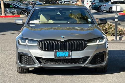 2023 BMW 530 i xDrive