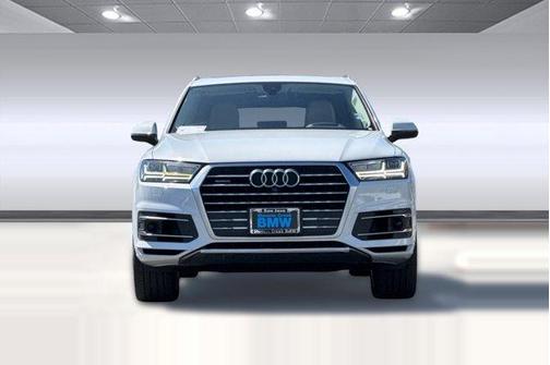 White 2017 Audi Q7 3.0T Prestige