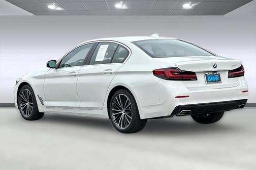 2023 BMW 530 i