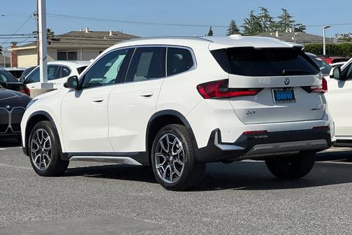 Alpine White 2025 BMW X1 xDrive28i