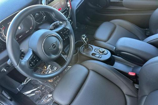 2024 MINI Hardtop Cooper