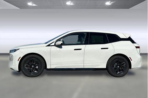 2026 BMW iX xDrive45