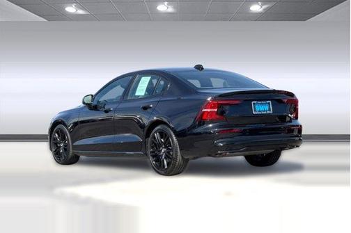 2024 Volvo S60 B5 Plus Black Edition